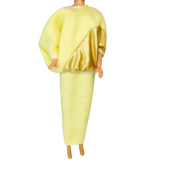 Barbie Other - Vintage Barbie 1986 Pet Show Yellow & Gold Outfit With Skirt & Top 3658